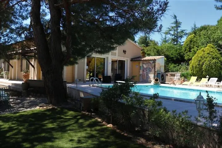 Domaine Des Gendalis Proche Avignon Hotel Saint-Saturnin-les-Avignon 0*,  France