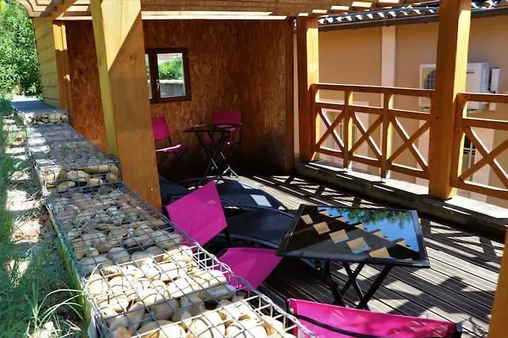 Guest house Domaine Des Gendalis Proche Avignon Hotel Saint-Saturnin-les-Avignon