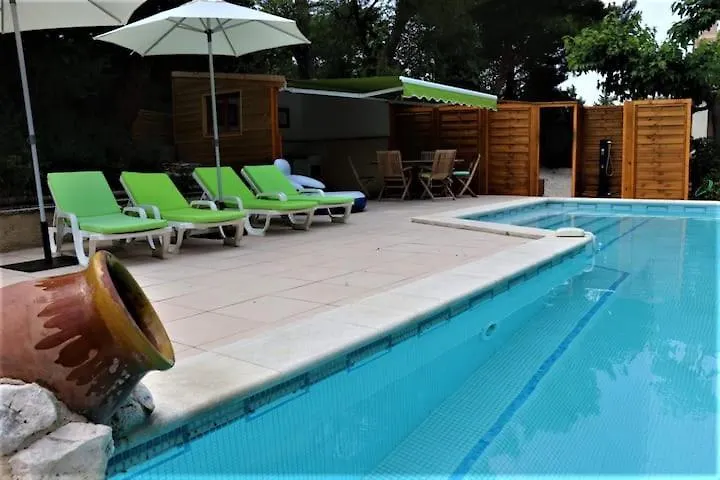 Domaine Des Gendalis Proche Avignon Hotel Saint-Saturnin-les-Avignon 0*,